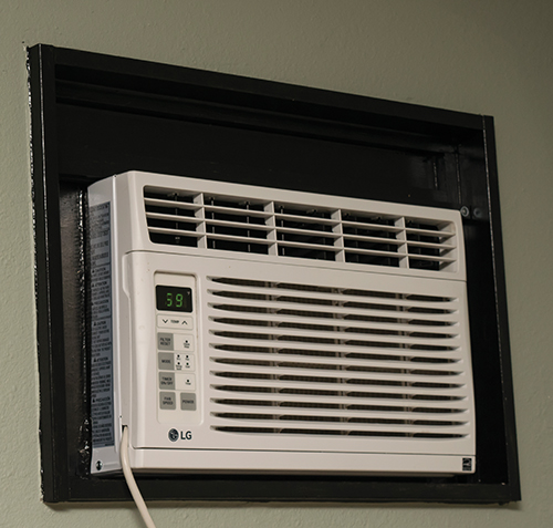 ExtremeHow_To's tweet photo. Installing a Window AC in the Wall https://t.co/EtLghATICb #airconditioning #windowunit #hvac #cooling #stayingcool https://t.co/UGcVTXz71T
