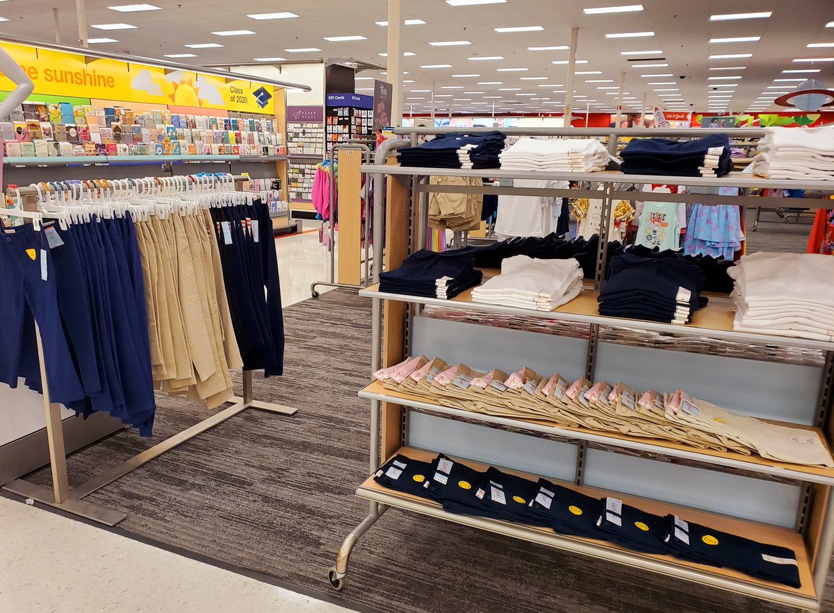 PattonShalee's tweet photo. T2095 is PERFECTLY prepared for back to school. Are you?❤🎒📚✏ https://t.co/YJFbxfpuRk