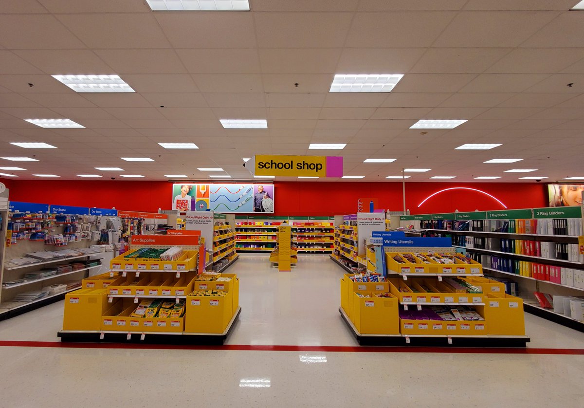 T2095 is PERFECTLY prepared for back to school. Are you?❤🎒📚✏