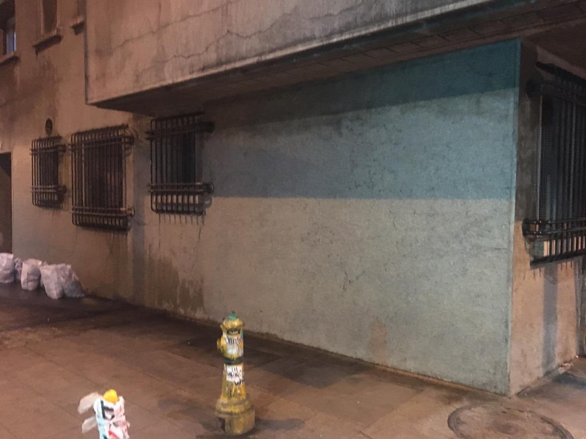 Muni_Stgo's tweet photo. #Santiago: de a poco avanzamos en una labor que los vecinos agradecen: la recuperación de espacios públicos. Es un beneficio p/todos, pero especialmente a quiénes viven en esos puntos que ahora están siendo revitalizados por nuestros equipos. Esta es José Miguel de la Barra 🥰. https://t.co/mYRN2a387s