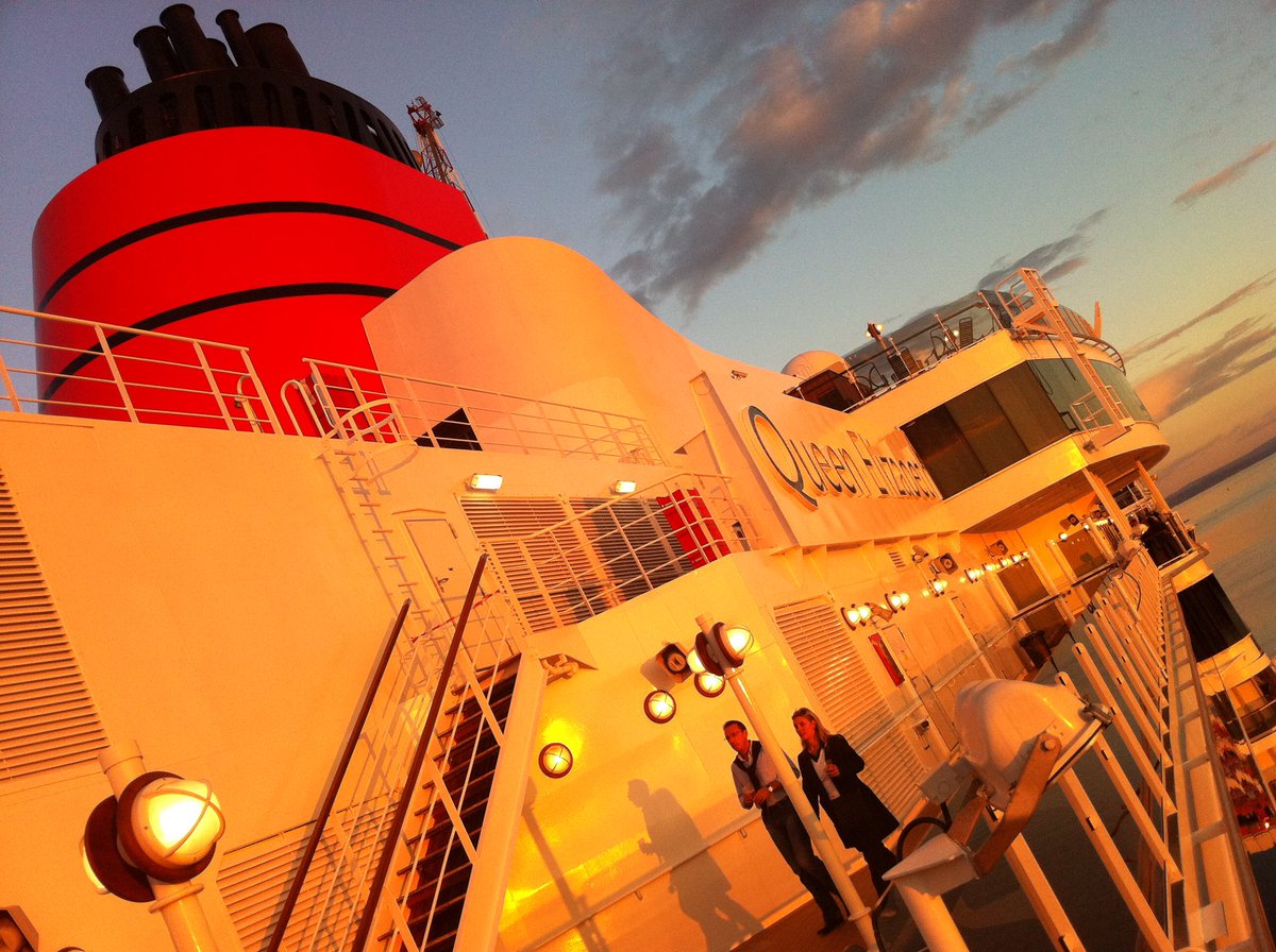 GreywolfLondon's tweet photo. So looking forward to seeing #msqueenelizabeth back in home waters next week.  A lovely working relationship all the way back to QEII. Thank you @cunardline #cunarddreams https://t.co/vtZ2JKDCgU