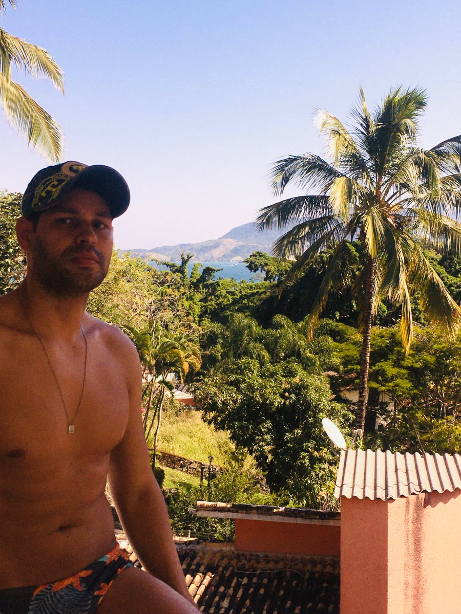 JeanPierreLM's tweet photo. #ilhabela #sp #praia #beach https://t.co/dq10wLZtyb