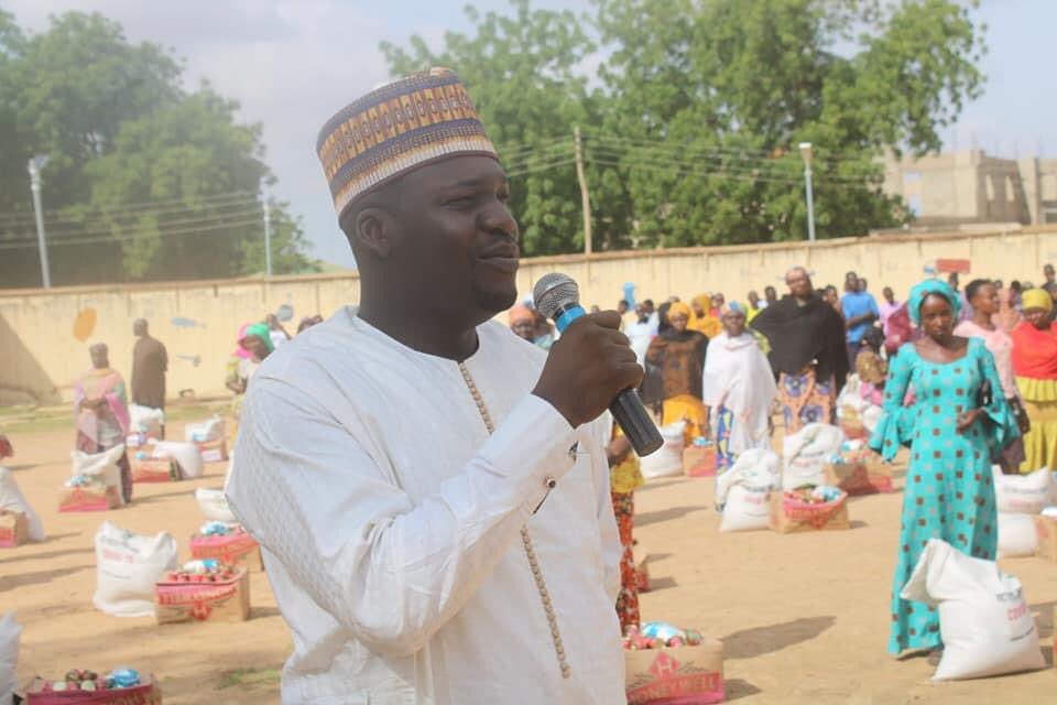 sema_yobe's tweet photo. While commending the efforts of Gov. Mai Mala Buni, the chairman of Yobe state Christian Association of Nigeria, Rev. Fr, Yakubu Inda Philibus said the gesture clearly defines Gov. Buni as a non sectional leader, whose leadership has shown respect for all across the state. https://t.co/zMwjcBuuim