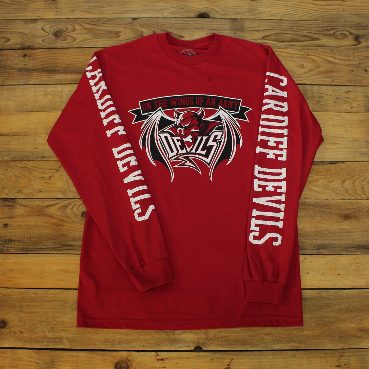 Got to love a good printed sleeve!

Up your merch game and get in contact for a quote
☎️ 02920 566577 ☎️

#happysaturday #merch #business #screenprinters #visibleart #custom #apparel #cardiff #devils