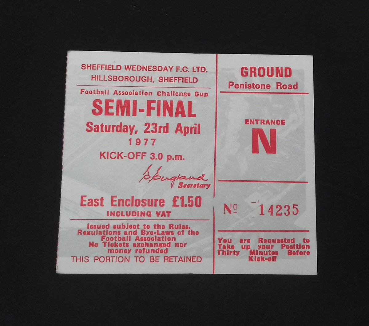 YesterdaysStars's tweet photo. πΎπͺ '77 Semi final , three quarters of the ground was Red , on route to Scouse busting , theres only one United πΎπͺ
#Semifinalweekend https://t.co/jAHIOTr7KH