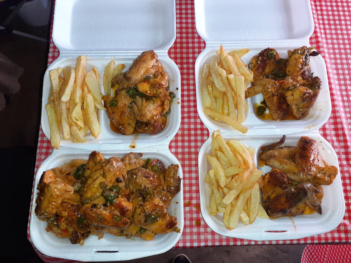 lungsta_nuh's tweet photo. Epic Gourmetz wings and chips will make your day. Corner Delvers and Commissioner Johannesburg. https://t.co/dhhjdIl0zD