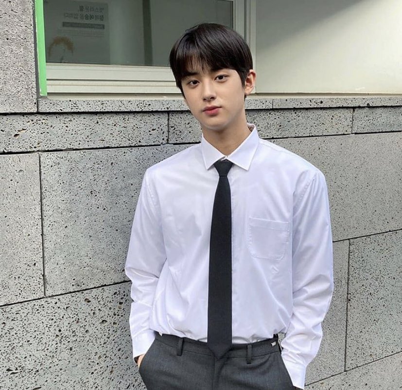 charming_312's tweet photo. 민규 인스타🥺🥺 https://t.co/dKKkdb1pha