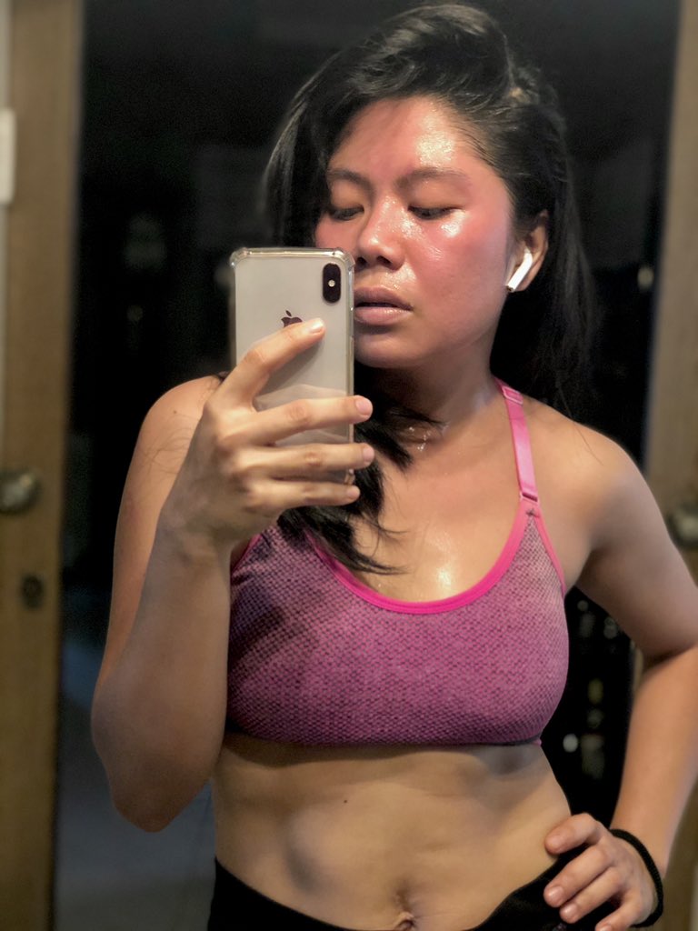 jeareid06's tweet image. Smashed Saturday💪🏻💙💪🏻 @toneandsculpt &apos;s Day 24 of #30DayAbsChallenge and Week 1 pf Sculpt it program! feelin&apos;s so great with the sweats😍