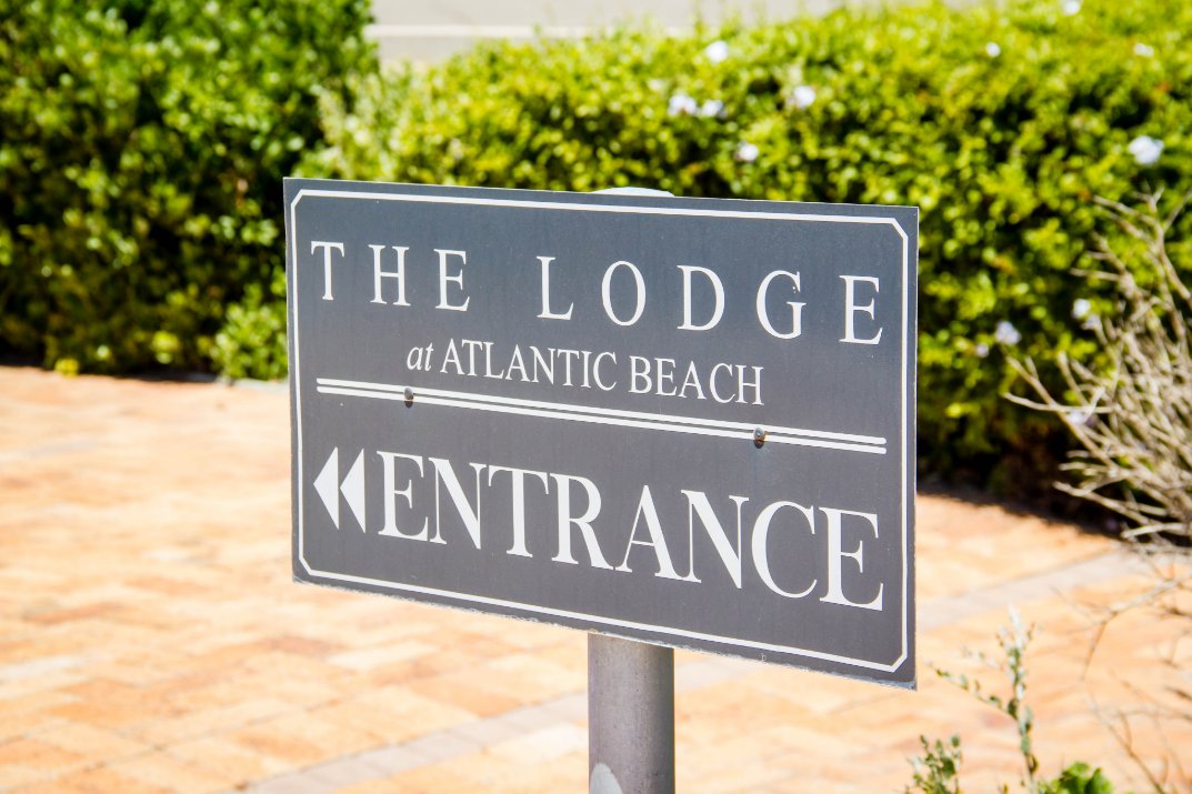 AtlanticBeachL's tweet photo. The Lodge offers guests a variety of modern facilities in an ideal venue for a relaxing getaway. Take a break and unwind on the @WestCoastWaySA #CapeWayRoute
#WeskusBeskus #Melkbosstrand #Relaxation https://t.co/0SPxtdABeG