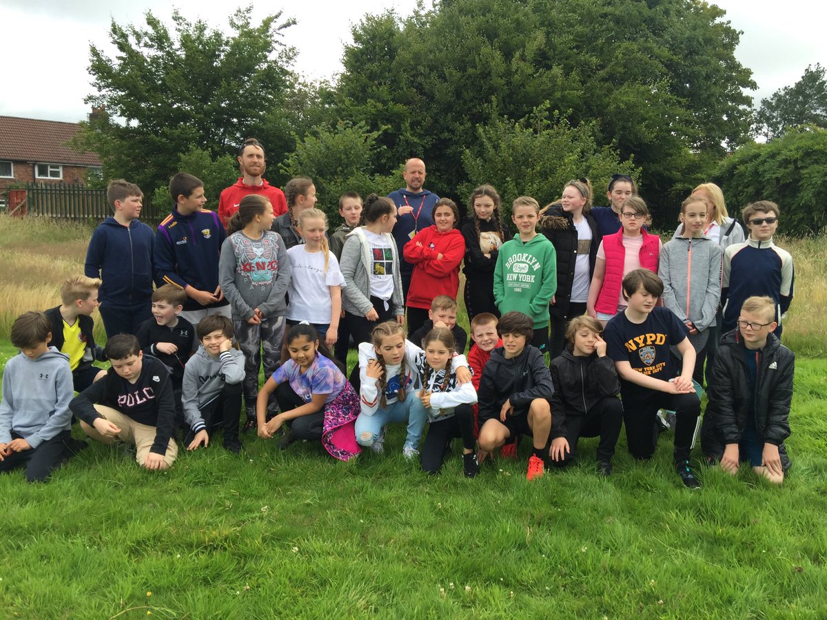 AshKnotty's tweet photo. We do apologise for spamming so many photos of Year 6 but they are just so fantastic! #workingthecamera https://t.co/qsvoZvoJUZ