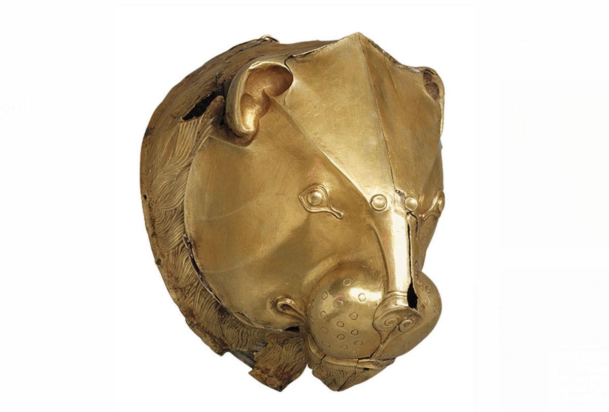Ancient Artefact of the Day: The Mycenaean Lion RhytonA stunning example of Bronze Age gold-working from Grave IV, Grave Circle A at Mycenae, in this hammered gold rhyton.  #AAOTD  #Mycenaean Image: Athens National Museum (NM 273)