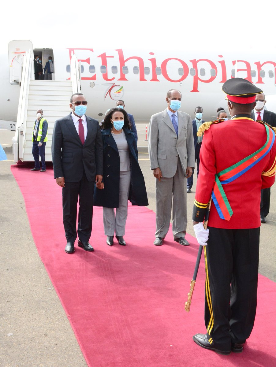 EritreaHopes's tweet photo. Abiy Ahmed (Meshrefet) arrived in Asmera to meet his dictator friend issyas afewcherqi. https://t.co/gxMMvCFcYo