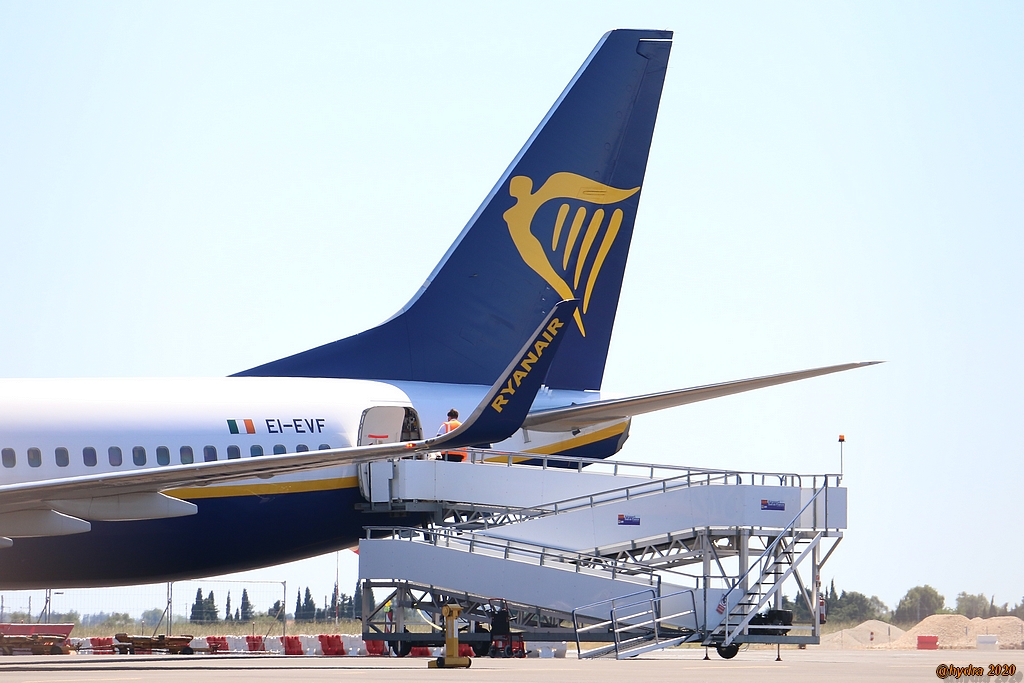 hydra_66's tweet photo. #Aviramp pour le #Ryanair de #Charleroi
ce samedi à #PerpignanPGF https://t.co/LWP4sFlDfR