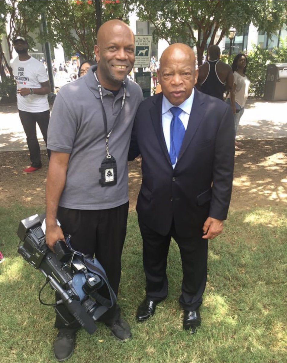 video_nate's tweet photo. #RIPSir I was honored to meet @repjohnlewis, very gracious. He posed for me for the second picture. Thank you for your service. #Hero #Icon https://t.co/0CXuLabTWX