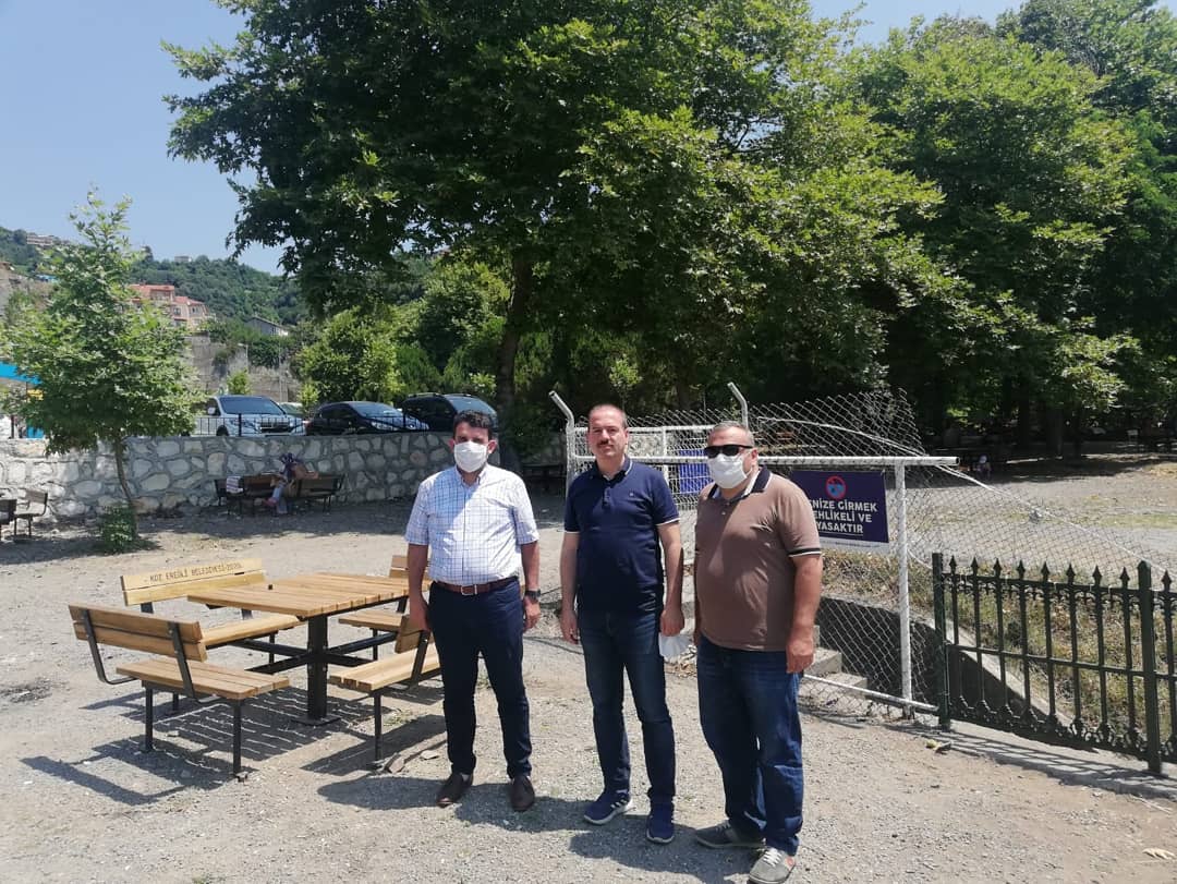 ZonguldakMEM's tweet photo. İl Milli Eğitim Müdürümüz Sayın Ali TOSUN, Ereğli Alaplı arasında eğitim tesisi yatırımı yapılabilecek arazide  yerinde incelemelerde bulundu.

@tcmeb
@ali_tosun77 https://t.co/vn3IYQzFvp