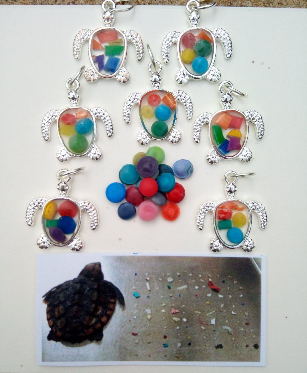 A bale of rainbow microplastic sea turtles 🐢🌈
These will soon go into my etsy shop. 10% of profits go to @mcs_uk

"Wear them, share them and talk about them!"

#microplasticjewellery
 #microplastic #nurdle #oceanplasticjewelry #resin8 #saveouroceans #PlasticFreeJuly