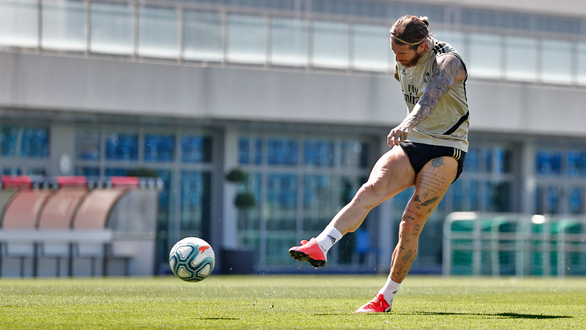 realmadrid's tweet photo. ⚽💥 @SergioRamos
#RMCity | #HalaMadrid https://t.co/ZASz8YCNfz