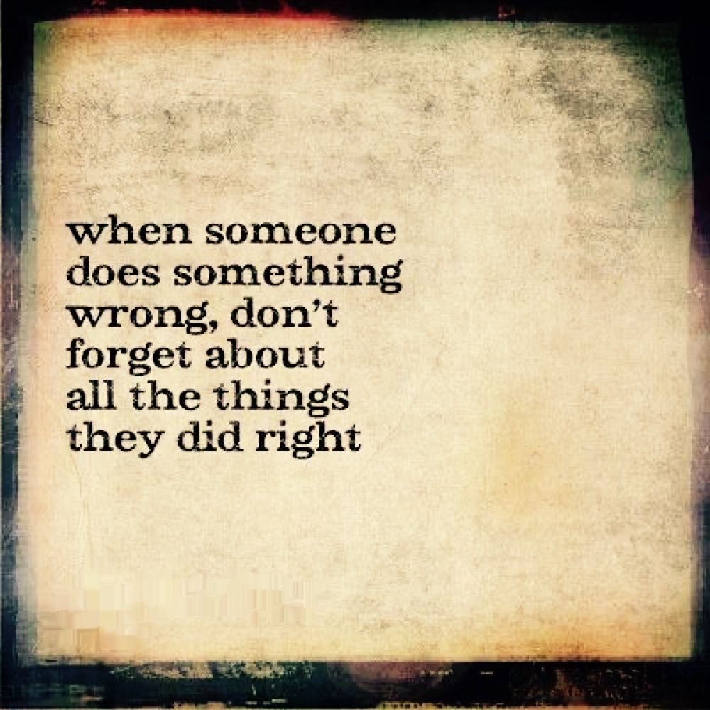 ReemsQuotes's tweet photo. عندما يفعل شخص أمراً خاطئاً، فلا تنسَ جميع ما فعل من أمورٍ صائبة. https://t.co/8j6a6bx9DB