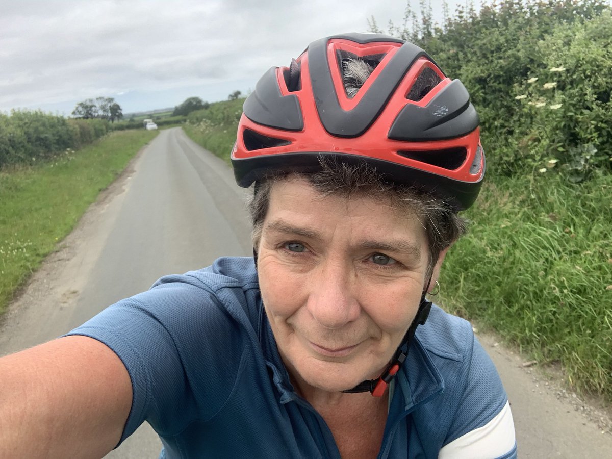 BeicioGwenda's tweet photo. Had to talk myself in to going out on the bike this morning and so glad I did, always feel better when I do. #BeYouByBike #WFOC https://t.co/V4oqsv2uFu
