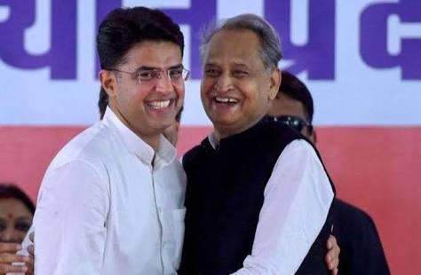 जादूगर का जादू
हाथों का कमाल है
करते हो तुम कैसे
सबका ये सवाल है
(Toofan1989)
@ashokgehlot51 ji
@SachinPilot ji
@shivmenaria87 ji
@KrShetty2 ji
@Prahladpandit82 ji
@pawanpandit2010 ji
youtu.be/3Z324WmzPog