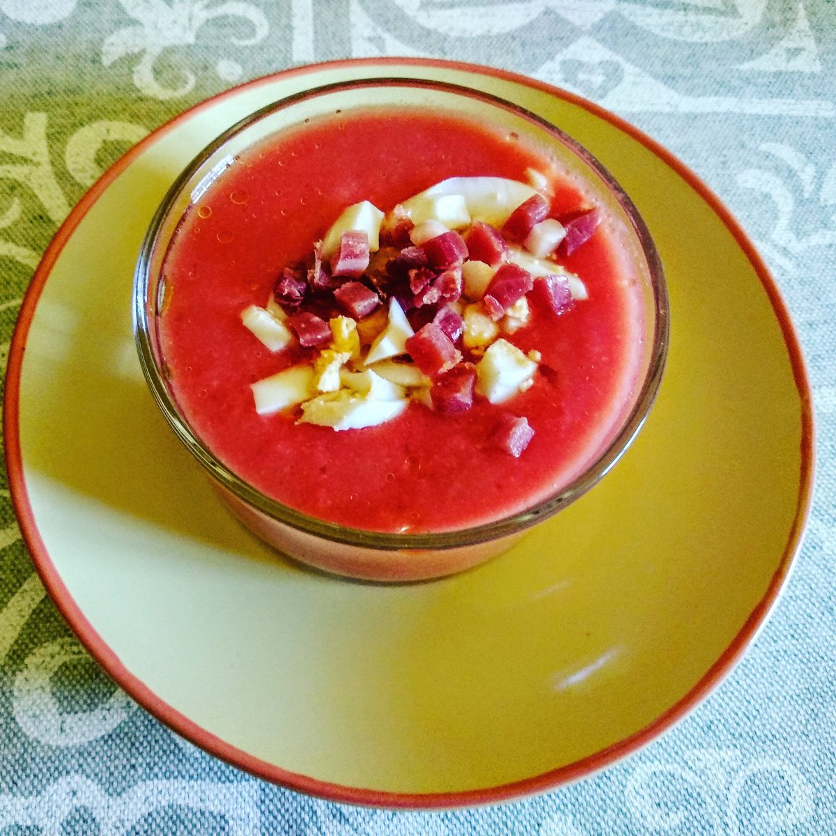 Rabago_Rionansa's tweet photo. Salmorejo con tomates de #Valmeo 🍅🍅 #lahuertadeLiébana #huertarural #labuenavidasencilla #comidasana #comidasaludable #Liébana https://t.co/ApQAddImrr