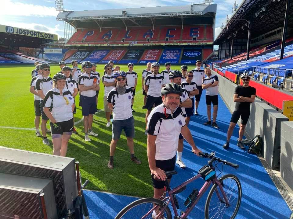 sarahjanem75's tweet photo. Please support Damian and the #roundthegrounds team who are cycling round all of Londons football clubs today to raise money for Lymphoma Action. This ride was inspired by Hughs story which you can read here and sponsor the team.
https://t.co/Hc6f2p8SHP https://t.co/RDW994DLJq