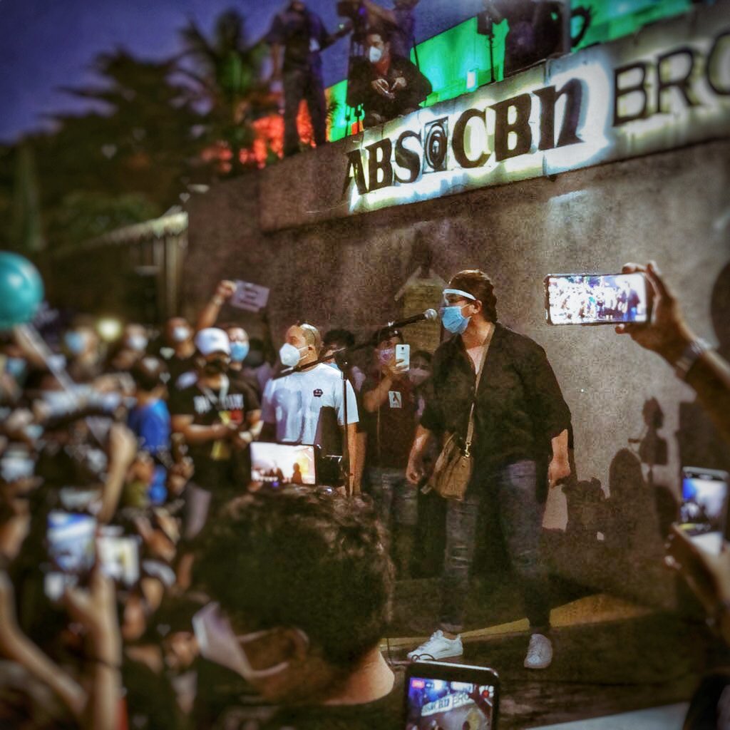 itsthonie's tweet photo. Angel Locsin, I saw you in Yolanda, Marawi, in Covid-19, as a humanitarian. Tonight, I see you in Mother Ignacia, fearless, as a voice for 11,000 and more people. You never get tired! YOU ARE REAL LIFE DARNA! I stan, Queen. #AngelLocsin @143redangel https://t.co/uxZuQjyoM7