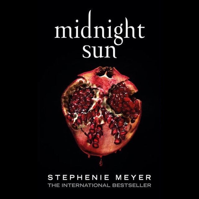 _uktwilight's tweet photo. Don’t forget, UK peeps can pre-order their signed editions of Midnight Sun from @whsmithofficial 

https://t.co/wJ5LDQVs4G

#midnightsun #signedbooks #stepheniemeyer https://t.co/hP7G2JOZev