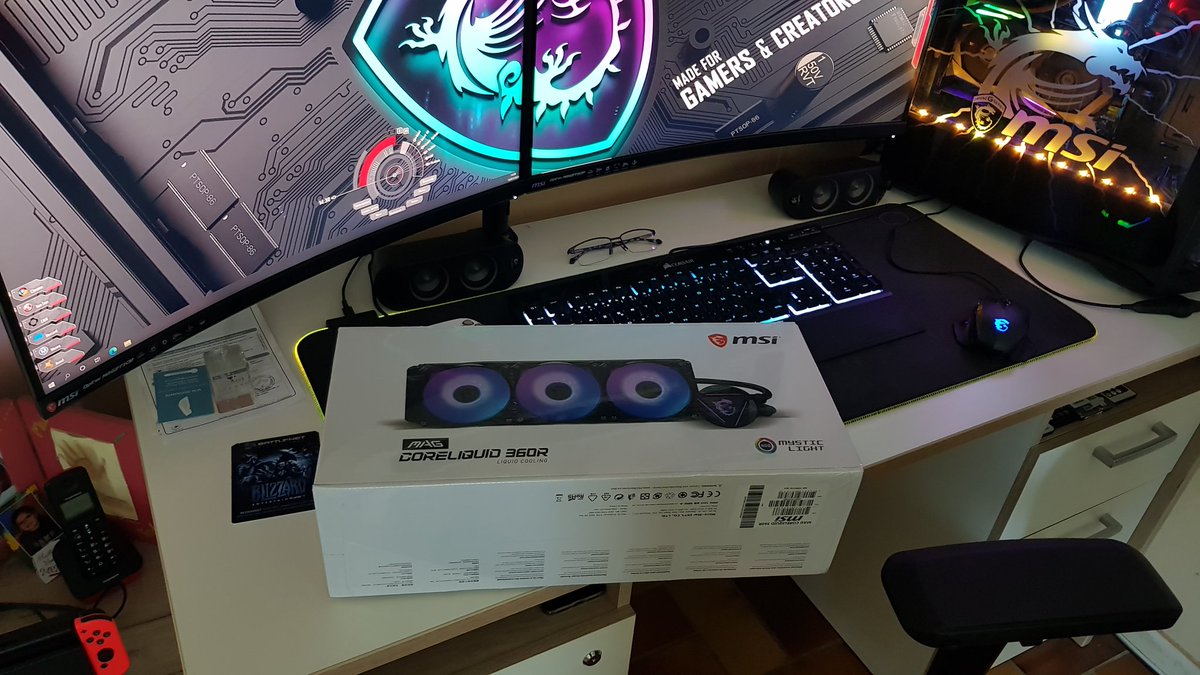 erragonne82's tweet photo. #setupmsi il semblerait que j'ai encore craqué pour un produit @msifrance , je n'ai pu attendre la sortie des versions RH 😉 https://t.co/G195qsg8ti