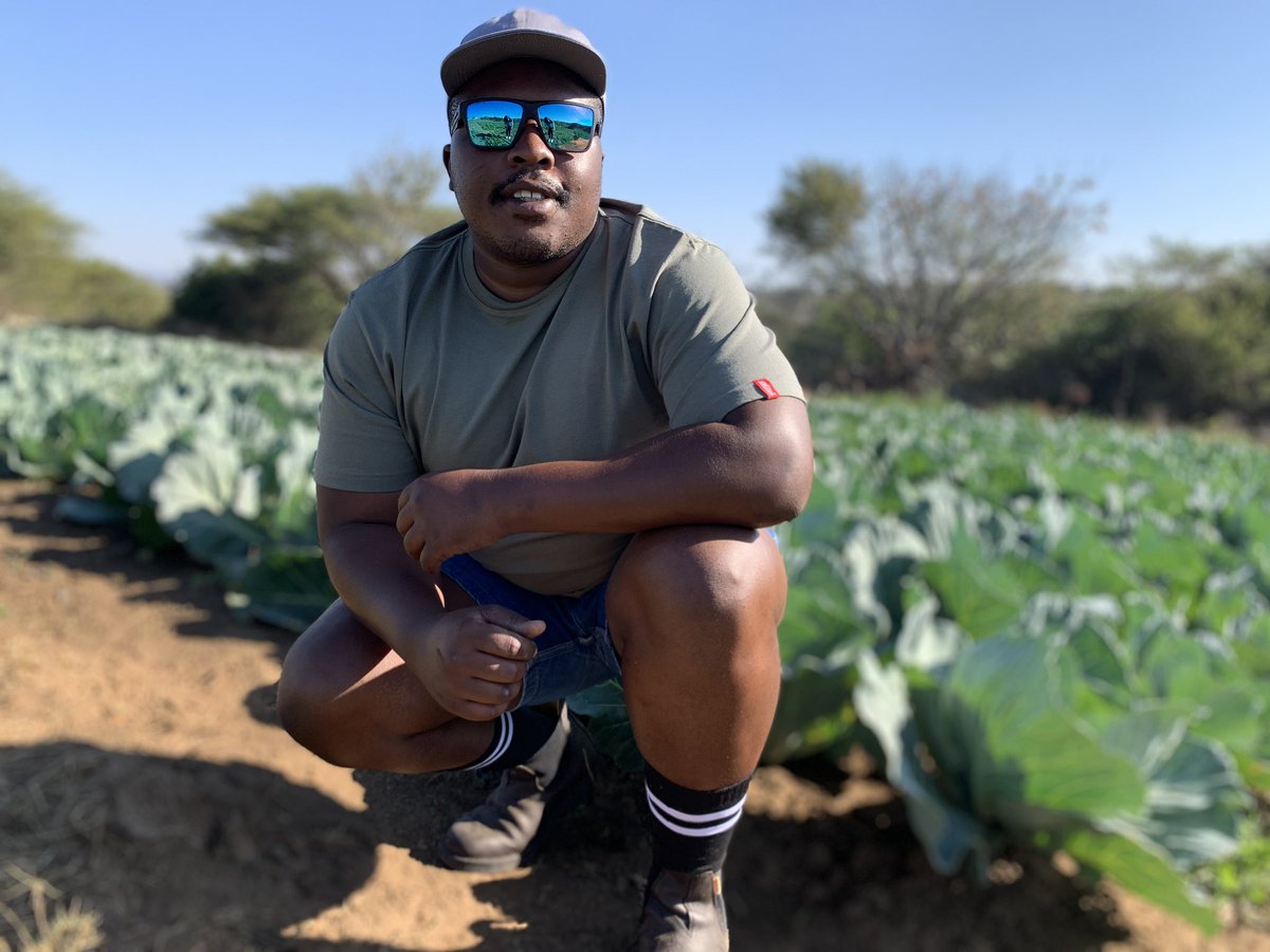 JamaKaSlwaneh's tweet photo. Life has no limitations, except the ones you make. 

#YoungAndHappy #Farming #FarmLife https://t.co/USJqnEpnZI