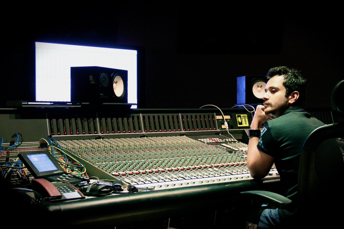raghavsachar's tweet photo. I miss the #vibe of going and recording in a #studio where my concentration is only on direction with real #musicians and #singers. #techknowlogy is great but lacs soul that only actual performers can provide! #raghavsachar #musicwithraghavsachar https://t.co/pkVGcebqmI