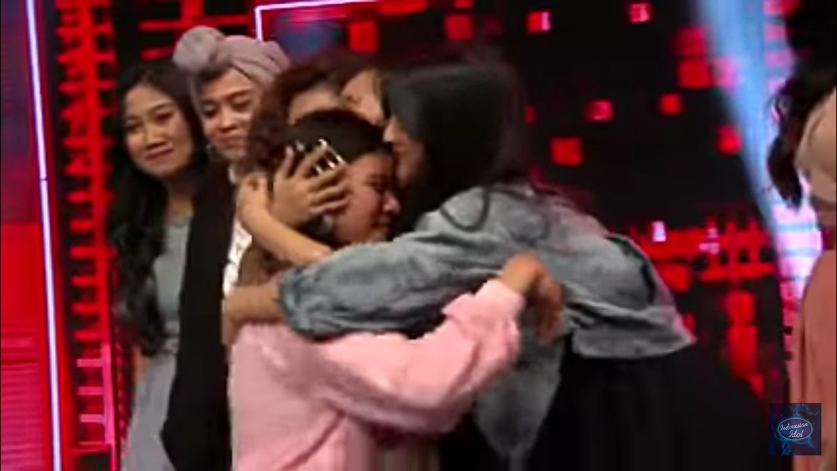 Kusprihatno2's tweet photo. @MooTiaraOffici1 @initiaraandini @Judikajude Ini jg salah satu momen yg nggak bisa dilupain min, saat @initiaraandini menangis terharu karena kembali diselamatkan oleh bang @Judikajude ❤️❤️❤️
#TerimaKasihJudika https://t.co/XIIPAIbz1M