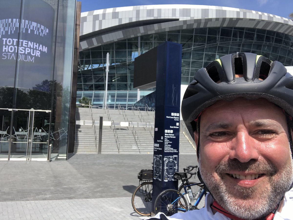 ShugPorter's tweet photo. Spurs. Knackered. @SpursOfficial @LymphomaAction #roundthegrounds https://t.co/pnEEtKfyi9