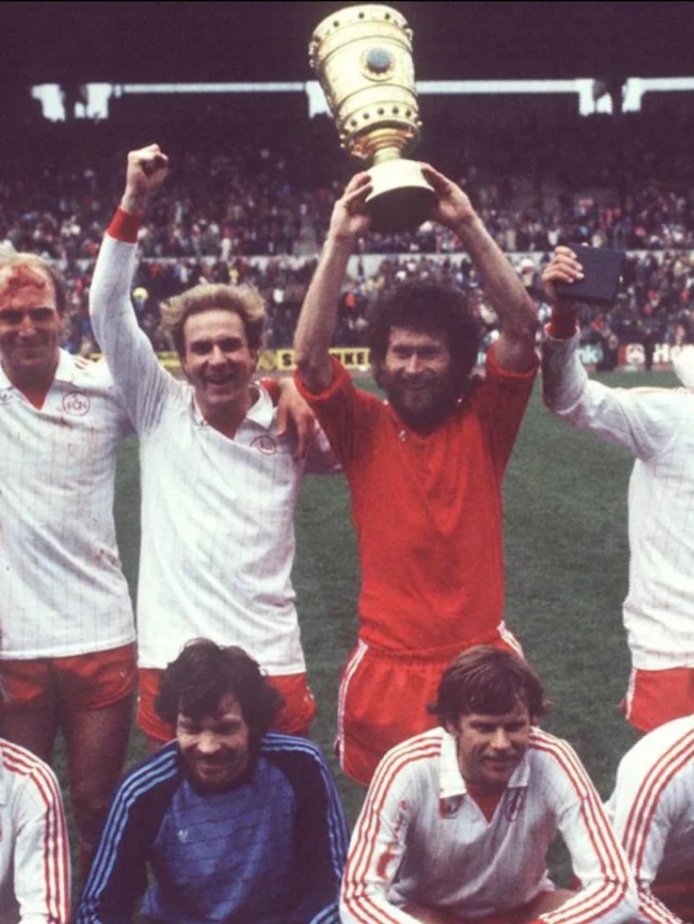 Kalle however didn't go the whole 1981-82 season trophyless. He helped Bayern win the DFB Pokal. He scored 7 goals in 7 games in that cup run including a goal in the final as Bayern came back from 2-0 down against Nürnberg to claim the trophy.