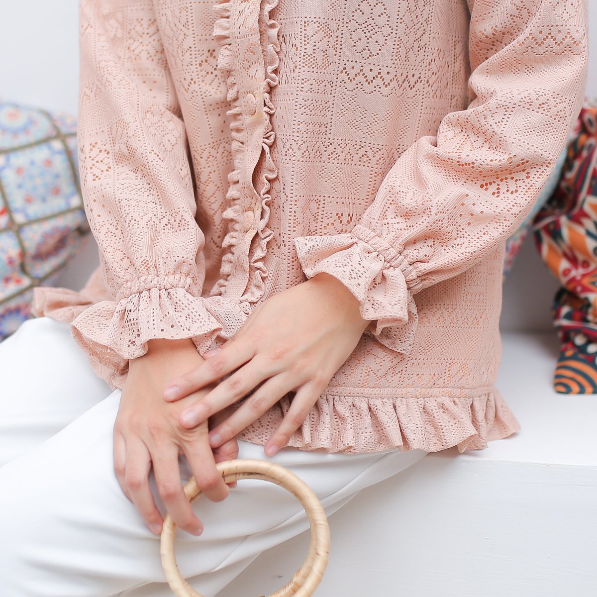 hansaevday's tweet photo. Kenalan yuk sama HANSAEVDAY!
Kita local brand khusus produk semi vintage nih..
Kenapa semi?
- Produknya telah dimodified sedemikian rupa agar muslim friendly
- Menggunakan bahan khusus yang nyaman digunakan di iklim tropis seperti Indonesia ❤️ https://t.co/WBHqHigg1i