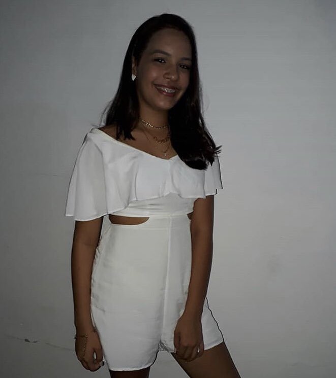 liceoliveir's tweet photo. 2017/2020 
Kkkkkkkkkkkkk vei, eu era mt feia pqp https://t.co/xiQ9yuRPYo