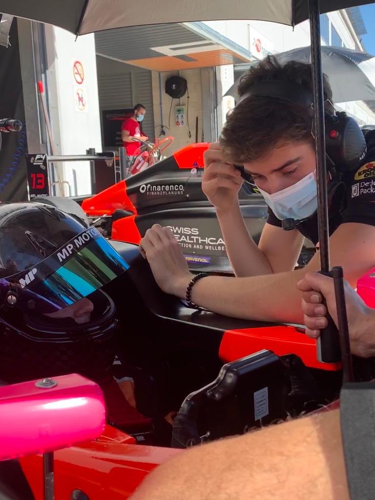 BulletSportsMgt's tweet photo. Final advices to Ollie from coach @FranColapinto before heading to the grid! 💪 Let’s do this, boys! #BulletCrew 

🔴 https://t.co/ulsQvN7Q86

#Motorsport #F4 #ROFGO https://t.co/t0fnYHSuRL
