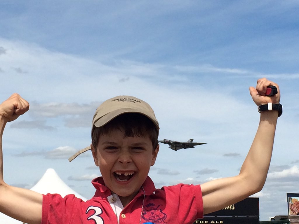 Digihouse1's tweet photo. #VirtualAirTattoo best photo ever. Vulcan was amazing https://t.co/yCSx2iNMEd