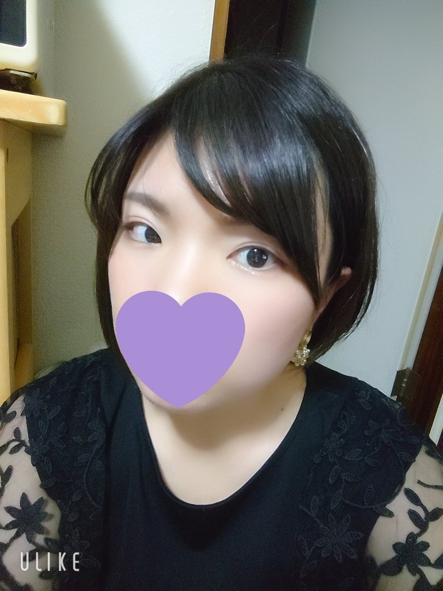 さあや 夏冬ソフエレ骨スト On Twitter 思い立って切ってカラーもしてきました 染めたては黒髪っぽいですが 暗めアッシュにパープルが入ってます 前髪巻いてもらいました やっぱりストレートアイロン買おう