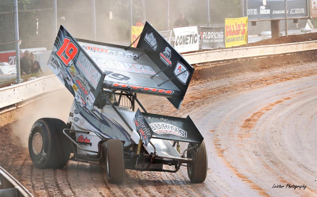 IT’S RACE DAY!

@Jordan_Ryan19 will be running at <a href="/wcsohio/">Wayne County Speedway</a>. 

Please stay hydrated as it’s going to be very hot. 
 
Thank you to our sponsors

Stop and see us we have shirts available 

Small-Xlarge $20
2x-3X $22
Koozies $5

Photo cred: Leister Photography