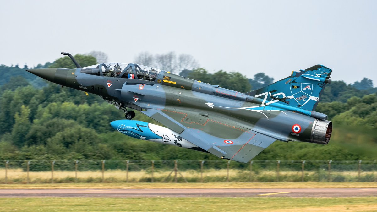 thereallee's tweet photo. #VirtualAirTattoo Couteau Delta departing from Royal International Air Tattoo 2018 https://t.co/qxg5d0KKfa