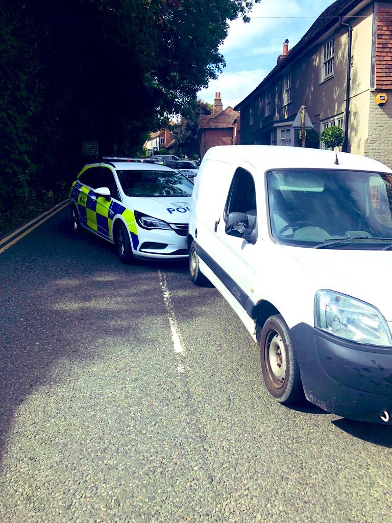 KentPolice7oaks's tweet photo. #CPT on the hunt today for this #Van linked to #Theft, vehicle sighted, short pursuit and tried to ram officers, 2 #Decamp resulting in one being tackled by a kind MOP, 2 in custody, #DangerousDrive, #Theft, #GoingEuipped and #Document offences, #LoveTap, CAD 18-0513 ^TS https://t.co/gzyFmxJlGC
