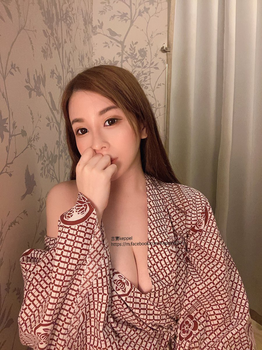 浴袍
-

#作品撮り #攝影 #自拍 #裏アカ女子 
#photography #photooftheday #photo #photographer  #love #instagood #model #smile #cute #girl #iphone11 #keppel https://t.co/k7XANTHwU0