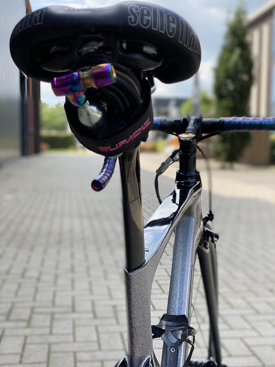 justrideFECP's tweet photo. Alles in style 👌🏻 #supacaz #oilslick #justrideFECP https://t.co/ydZYSODwhY