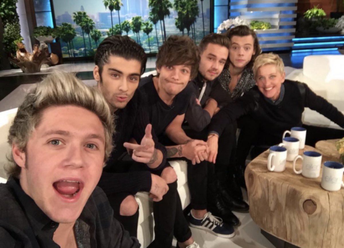 Niall‘s 1D selfies ~ a thread