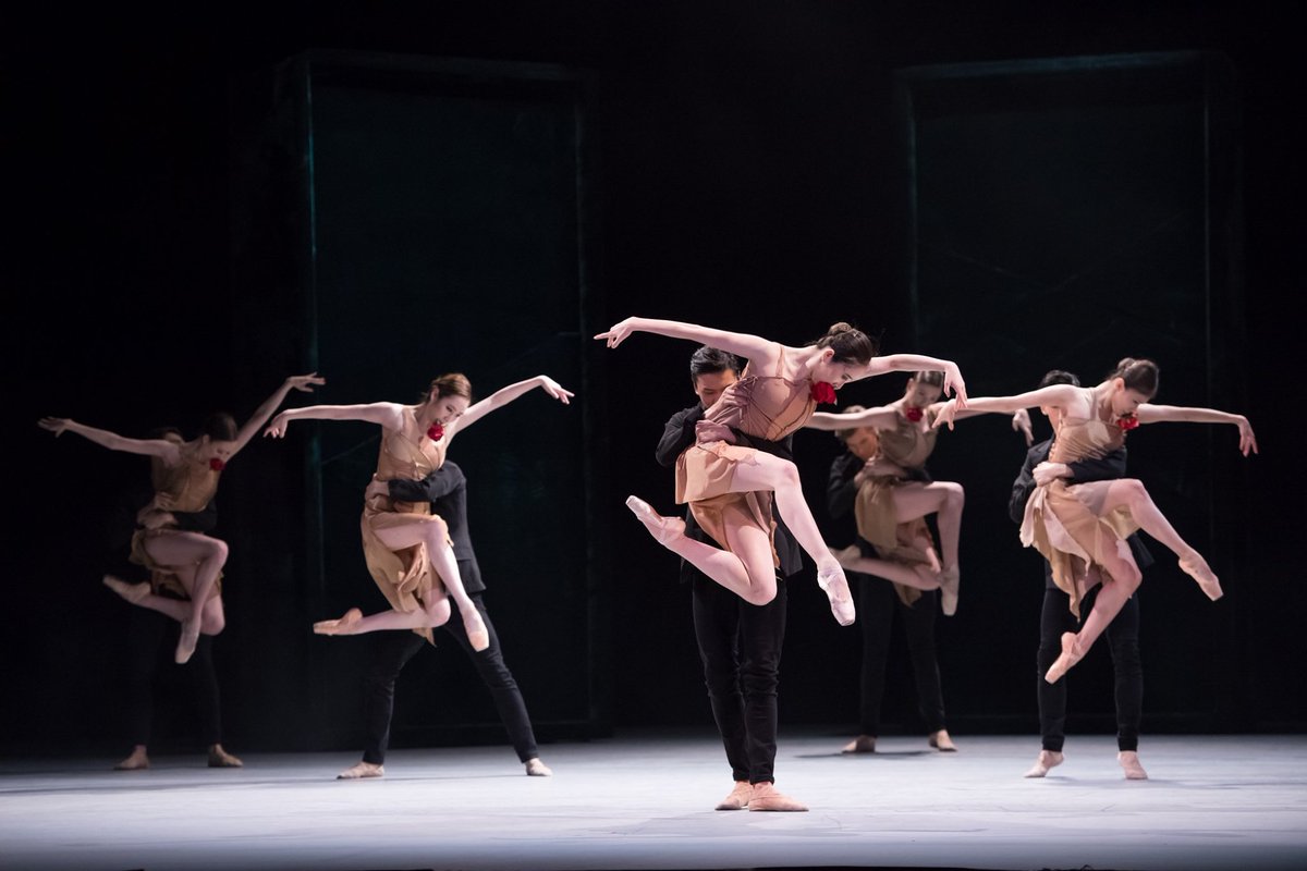 HongKongBallet's tweet photo. We are delighted to win three awards at the 22nd Hong Kong Dance Awards! We would like to thank all our dancers, creatives, staff, and last but not least, our beloved audience. It will be a great motivation for us in the upcoming 2020/21 season.

#HongKongBallet #HKBallet #HKB https://t.co/MdPg0sOxqG