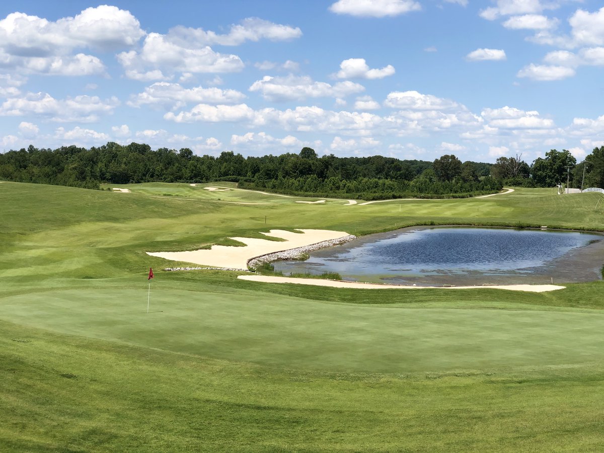RiverWatch_Golf's tweet photo. Hole #2  Par 4  450 yds
OB left...intimidating skinny fairway to right of water.  Good luck! https://t.co/rIG23RXuih