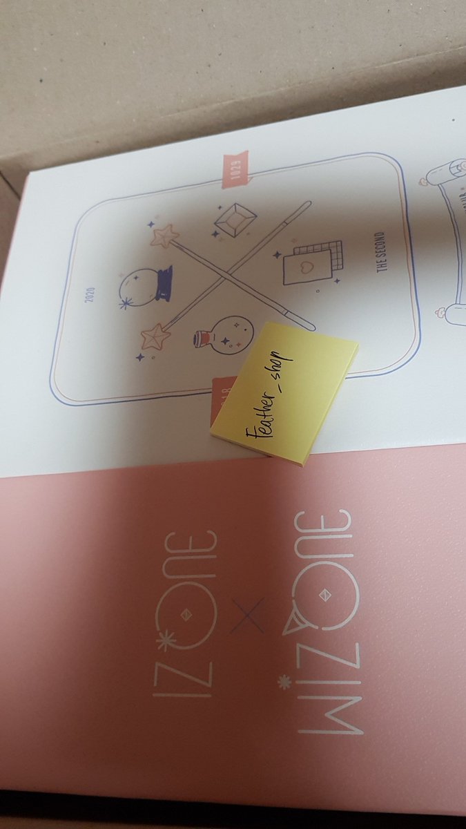 shop_feather's tweet photo. ตอนนี้official wiz*one kit ถึงบ้านเกาคนที่ดีลด้วยแล้วนะงับ รอส่งมาบ้านเกาของทางร้าน ภายใยอาทิตย์หน้านะค้าบ #updatefeather https://t.co/bTbhmQy8Sd
