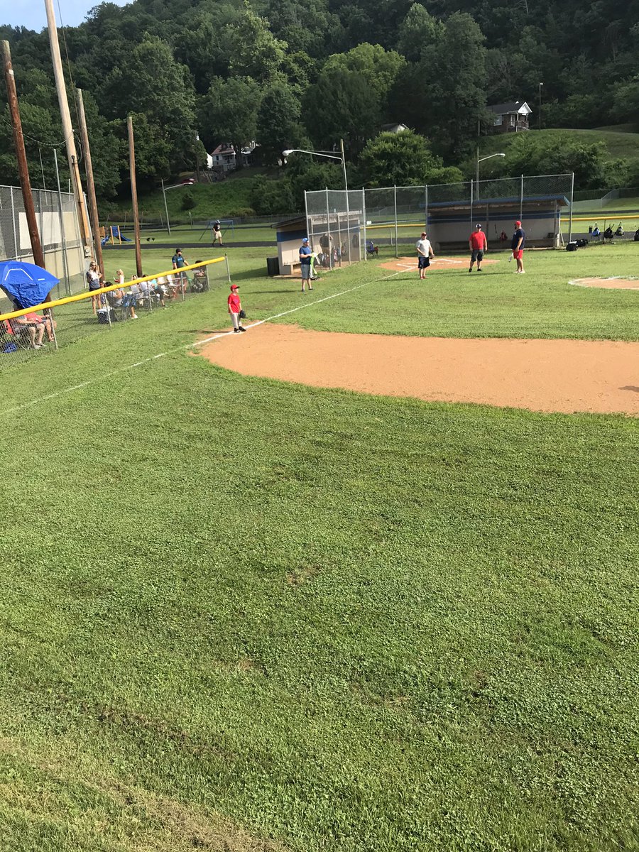 MattThornsbury's tweet photo. My little man has is first 6U travel game! #coachpitch #alwaystraveling #kyprospects https://t.co/UqcYwB4ZLl