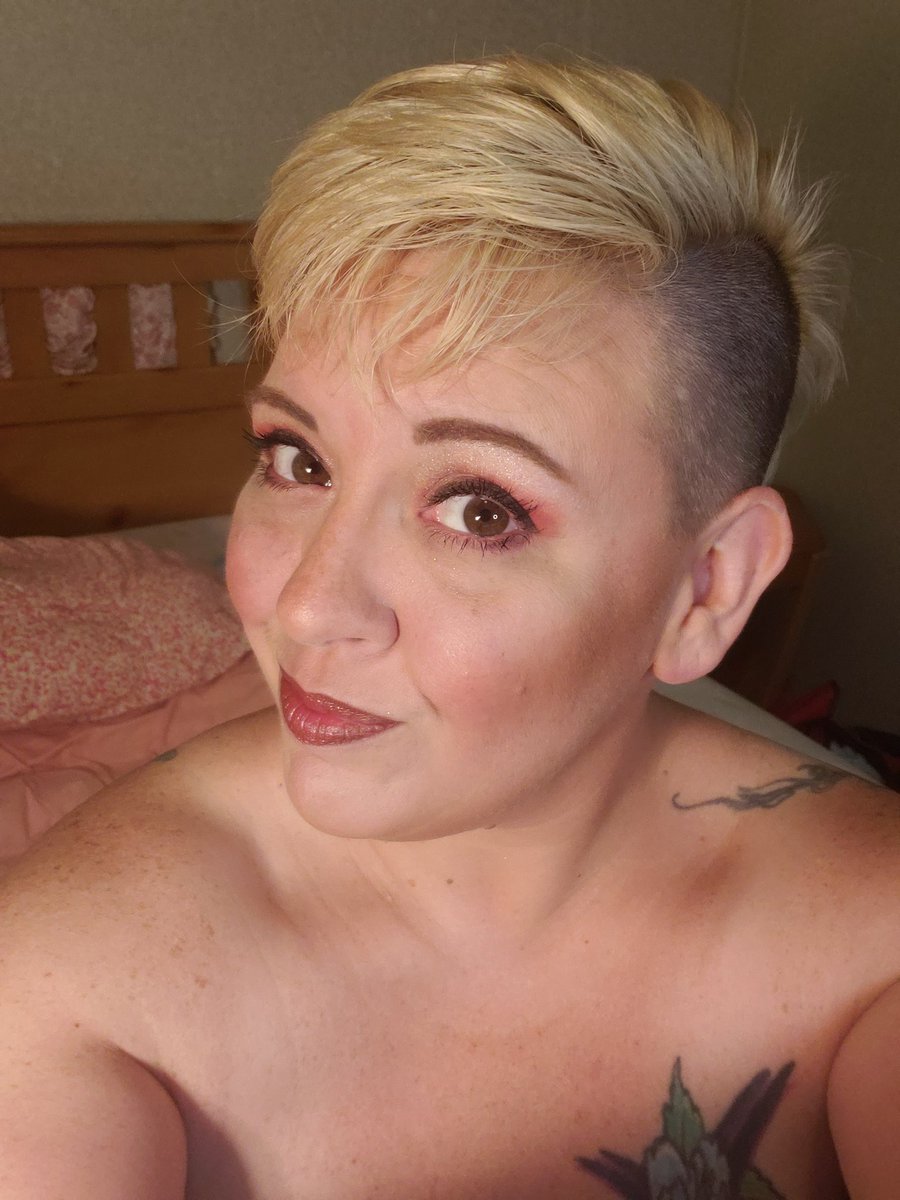 BBWMommyDearest's tweet photo. You can always Cash App me your unemployment checks! $GypsysCloset https://t.co/2eJPnXyXj1